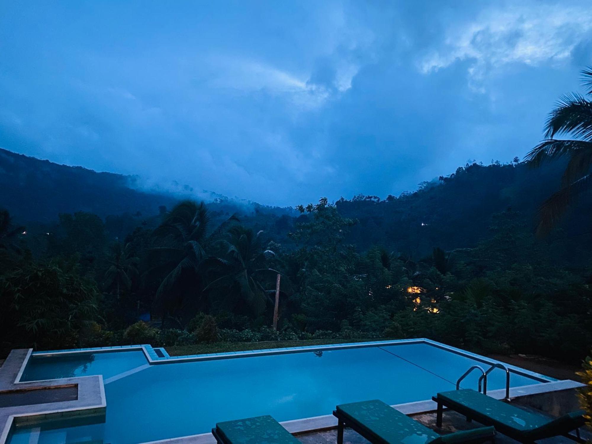 Rainforest Mount Lodge デニヤヤ エクステリア 写真